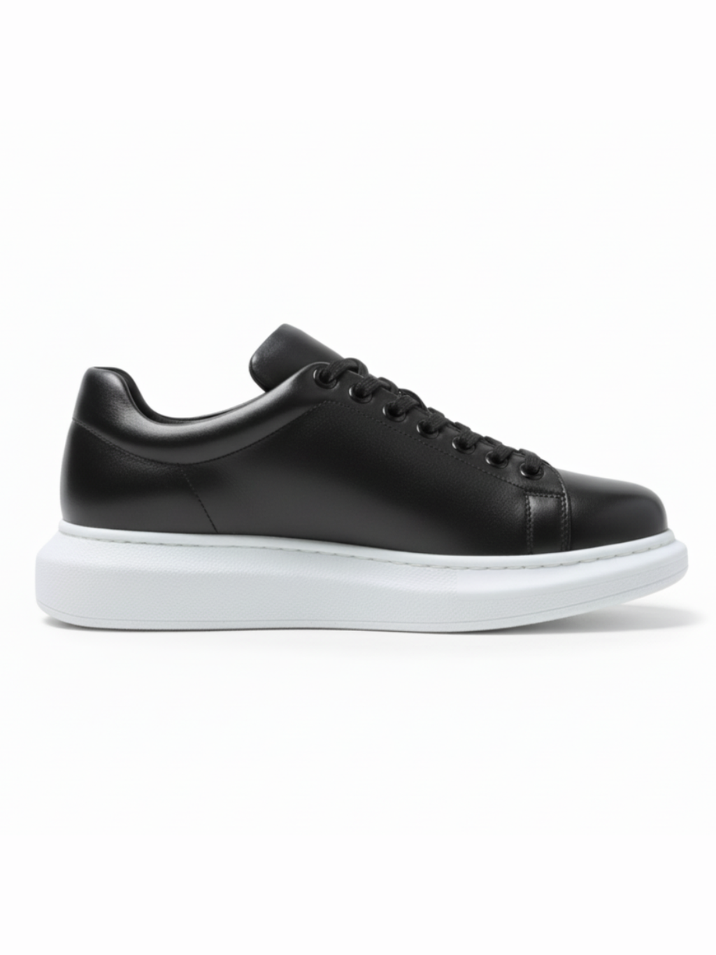 The Pluto Sneakers – Black